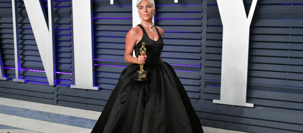 Sempat di Bully dan Disumpahin Enggak Terkenal, Eh Artis Ini Malah Mencetak Sejarah thumbnail